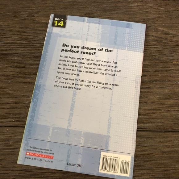 Scholastic FX Books: Make Room for a Makeover by: Cindy Chapman paperback book - Picture 3 of 3